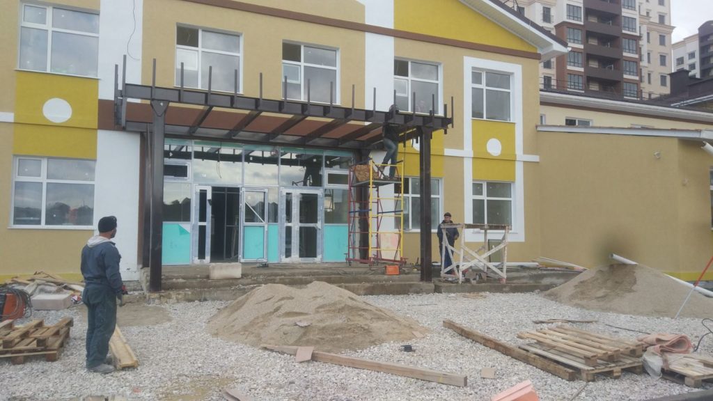 Портфолио Спец Строй - Устройство входных групп в детском садике
